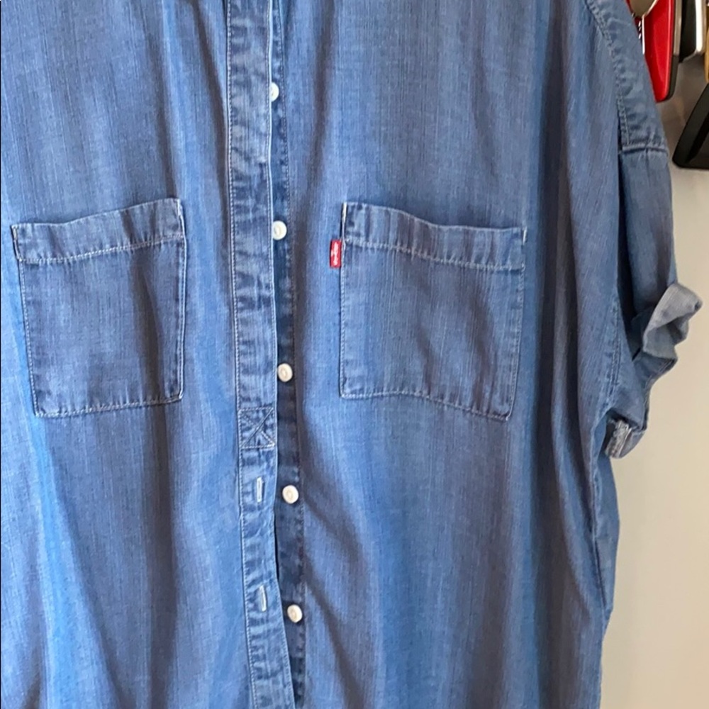 levi button down - Picture 2 of 4